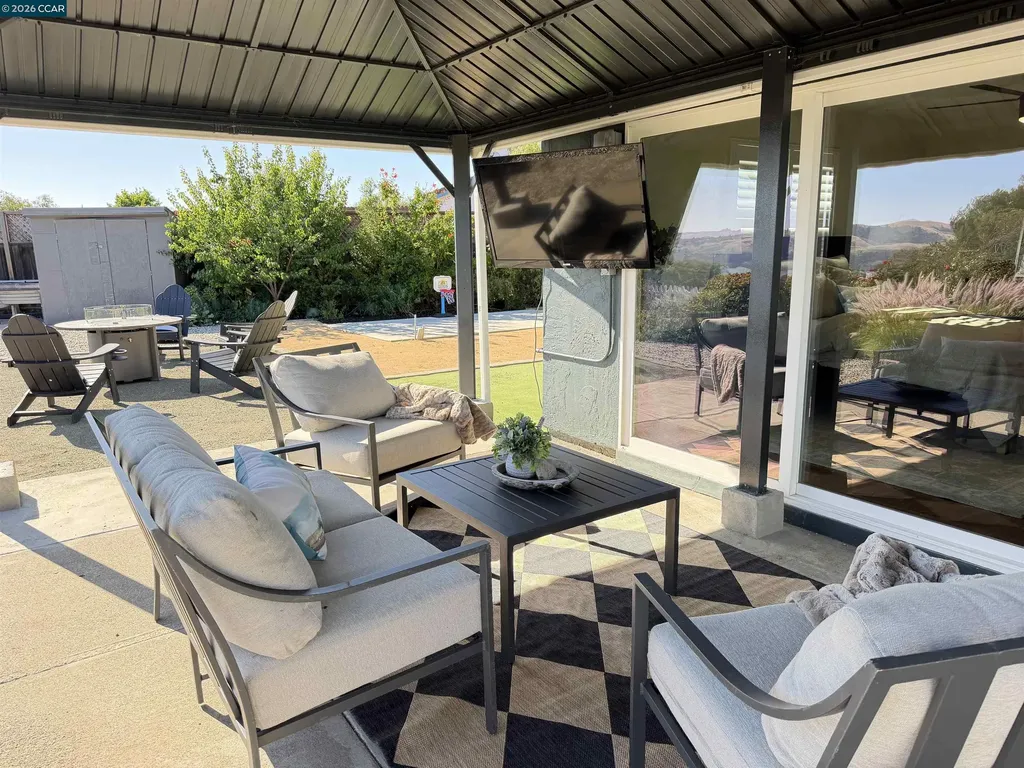 274 James Court Benicia CA 94510
