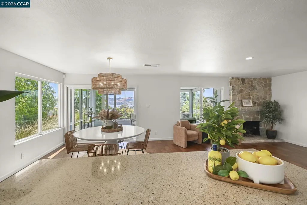 274 James Court Benicia CA 94510