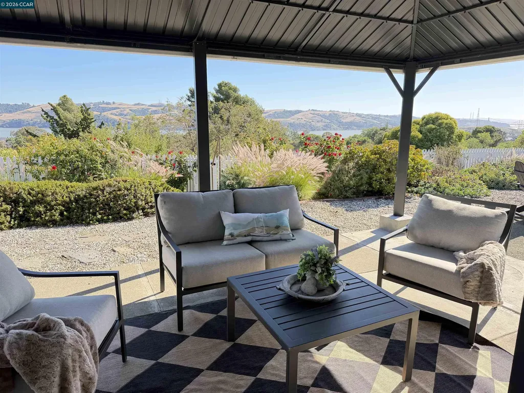 274 James Court Benicia CA 94510