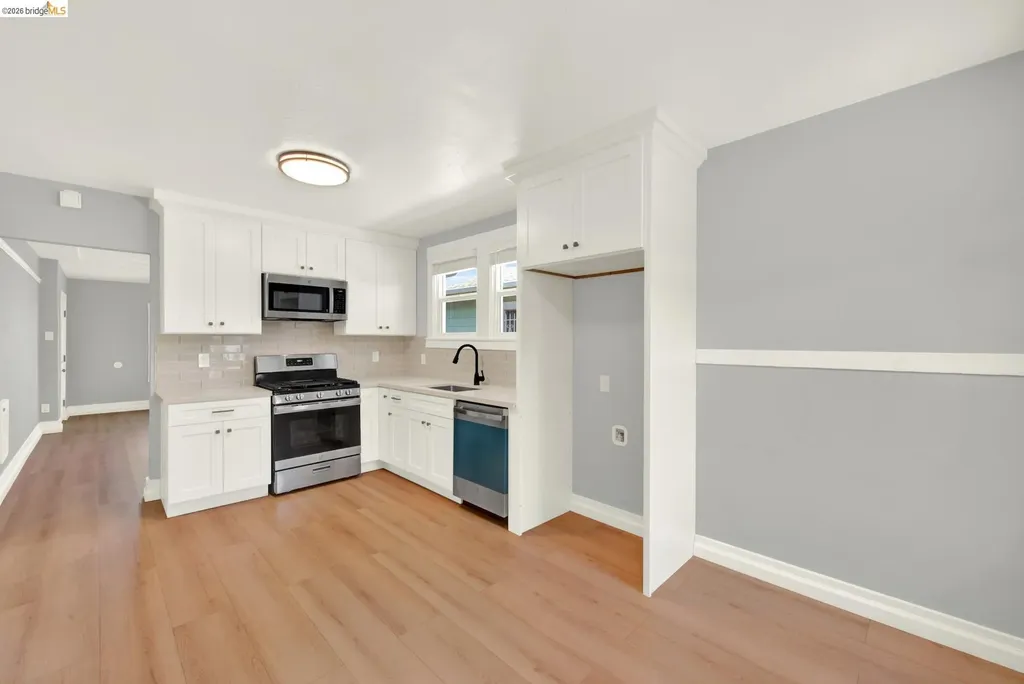 6900 Halliday Avenue Oakland CA 94605