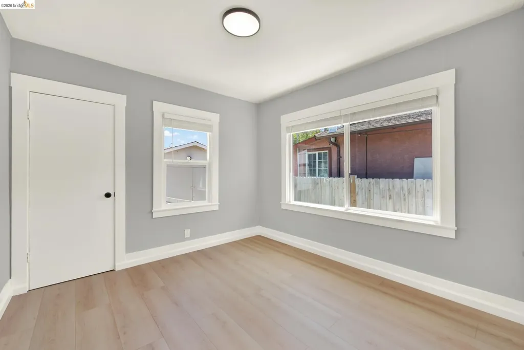 6900 Halliday Avenue Oakland CA 94605