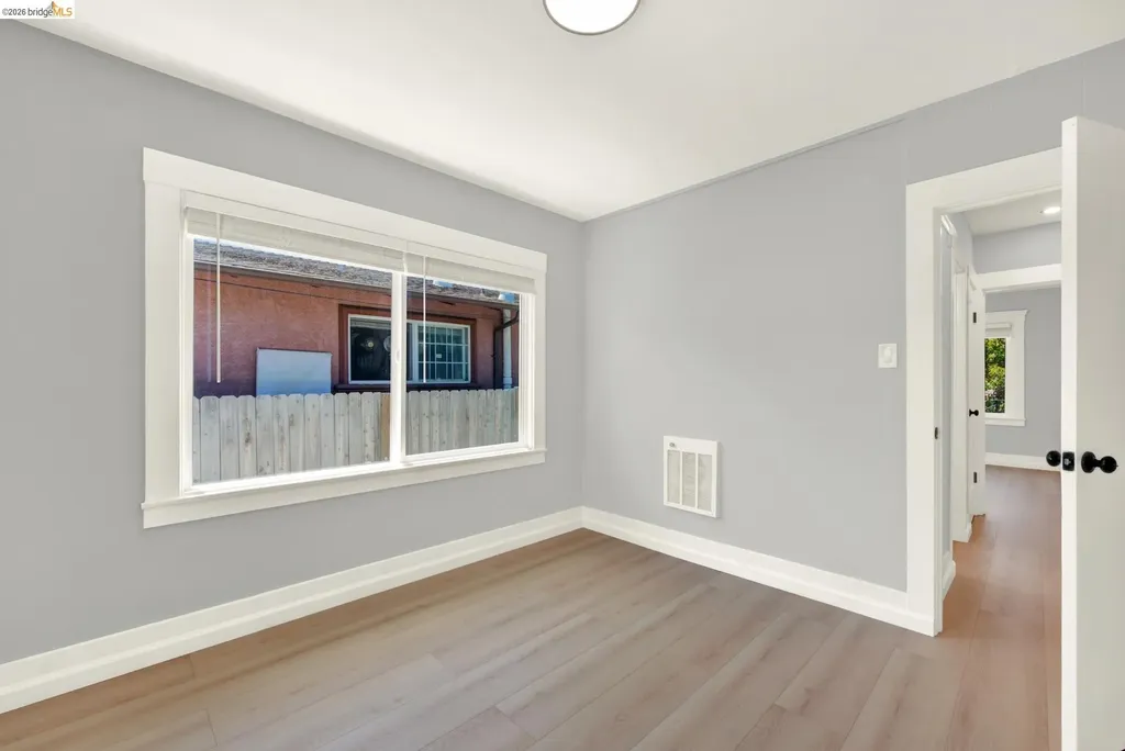6900 Halliday Avenue Oakland CA 94605