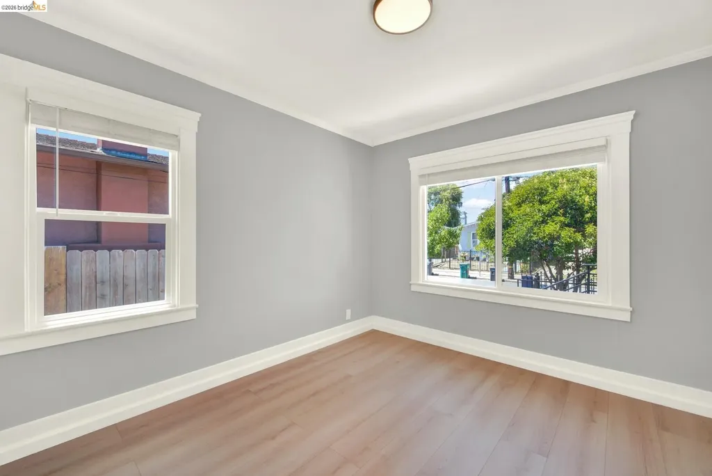 6900 Halliday Avenue Oakland CA 94605