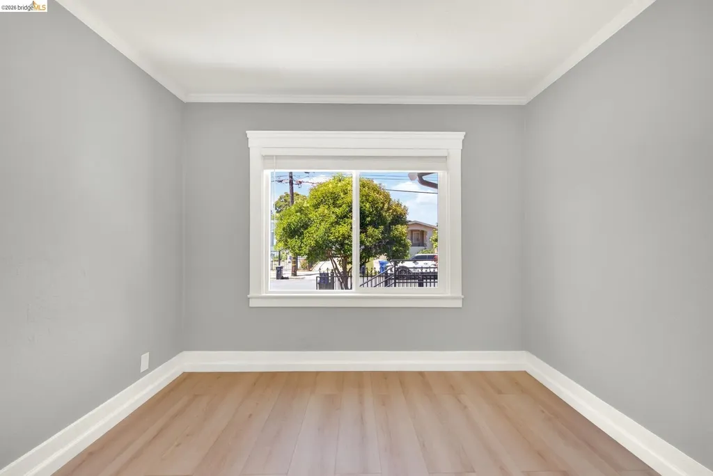 6900 Halliday Avenue Oakland CA 94605