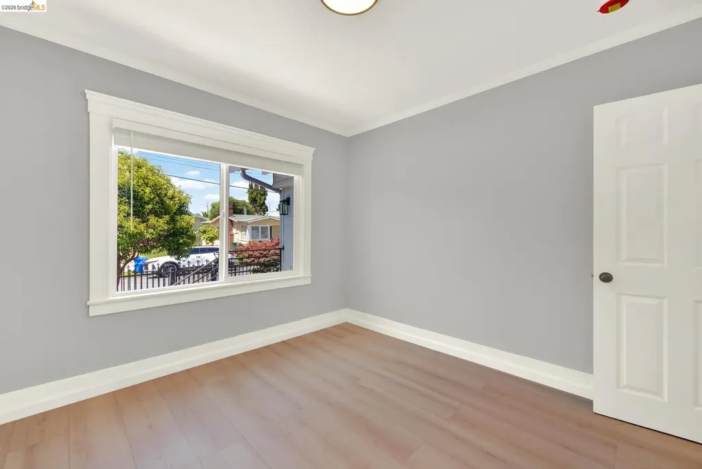 6900 Halliday Avenue Oakland CA 94605