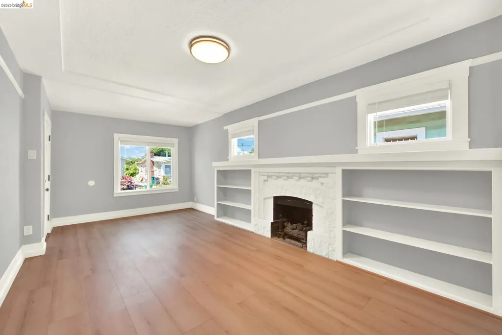 6900 Halliday Avenue Oakland CA 94605