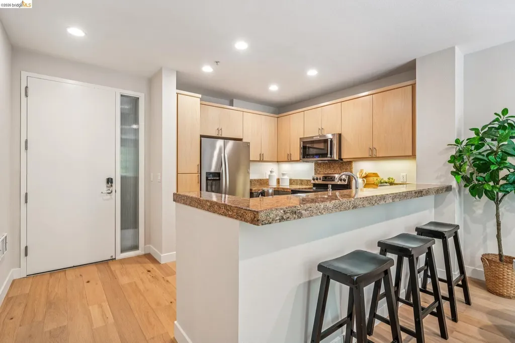 3090 Glascock Street Oakland CA 94601