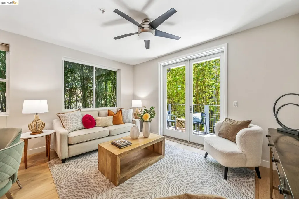 3090 Glascock Street Oakland CA 94601