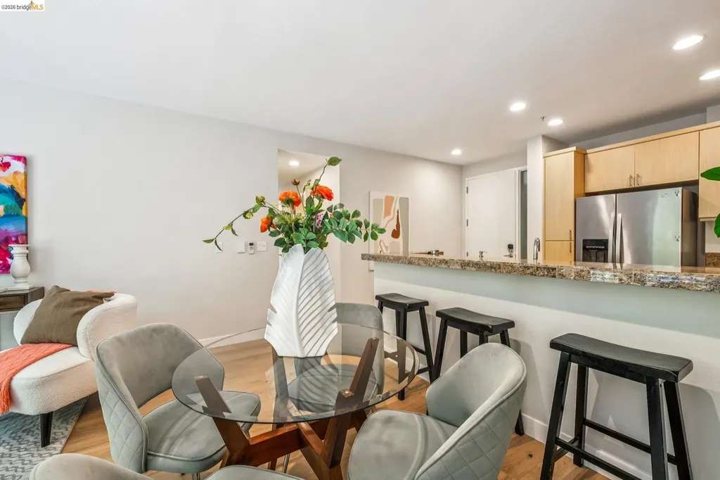 3090 Glascock Street Oakland CA 94601