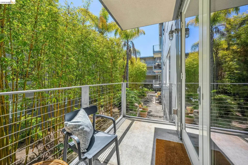 3090 Glascock Street Oakland CA 94601