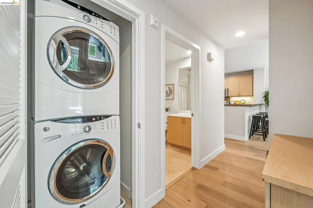 3090 Glascock Street Oakland CA 94601