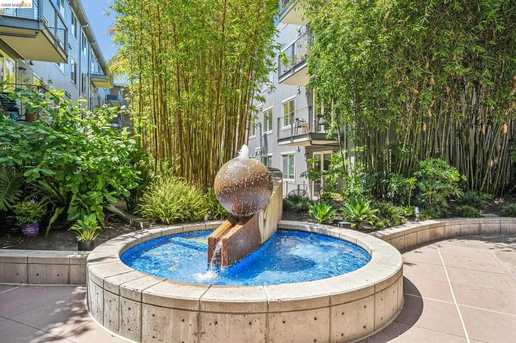 3090 Glascock Street Oakland CA 94601