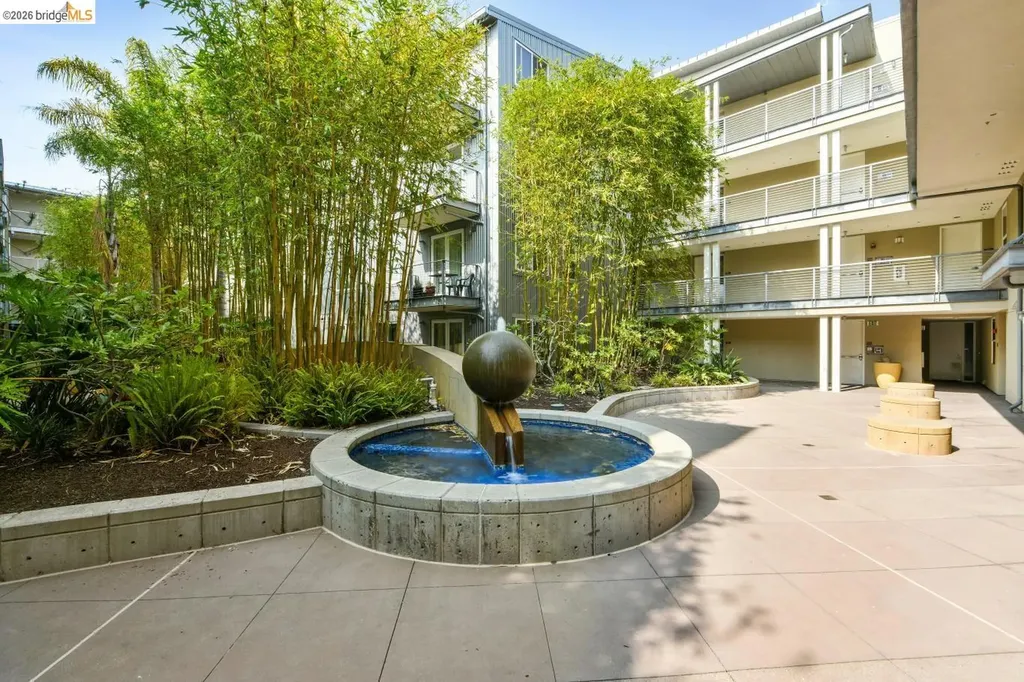 3090 Glascock Street Oakland CA 94601