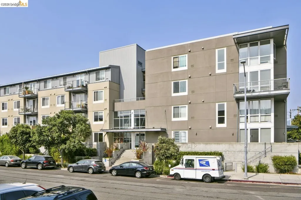 3090 Glascock Street Oakland CA 94601