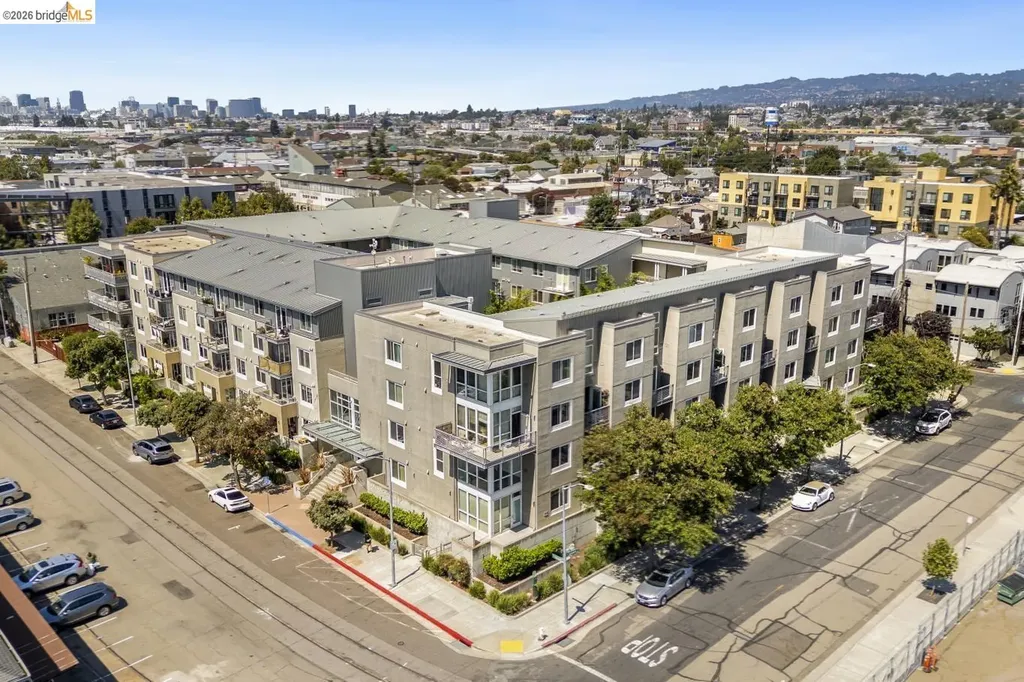 3090 Glascock Street Oakland CA 94601