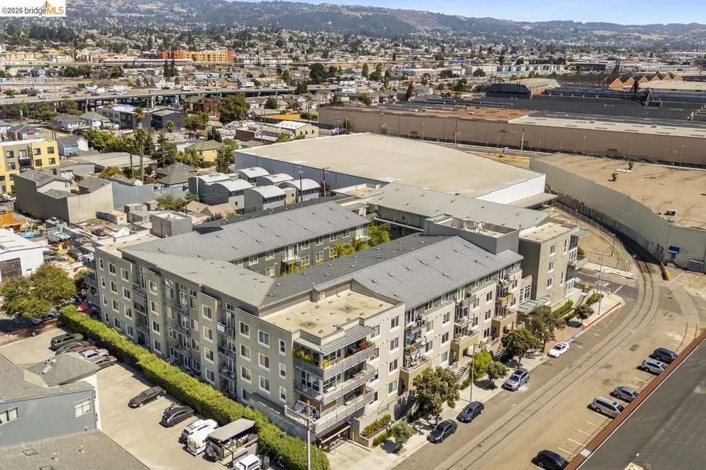3090 Glascock Street Oakland CA 94601