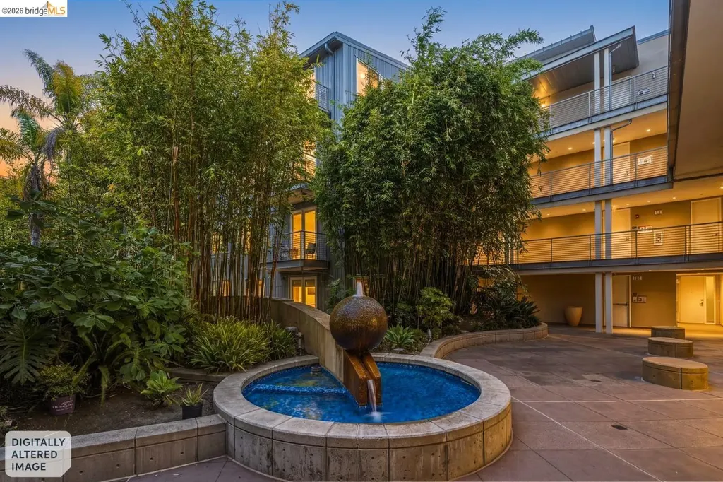 3090 Glascock Street Oakland CA 94601