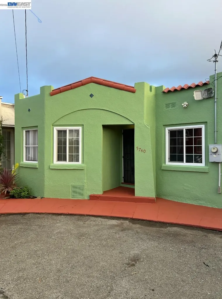 5740 Kingsley Circle Oakland CA 94605