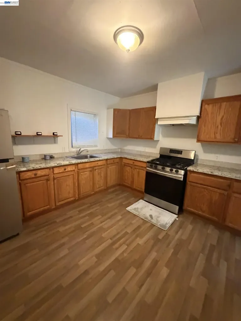 5740 Kingsley Circle Oakland CA 94605
