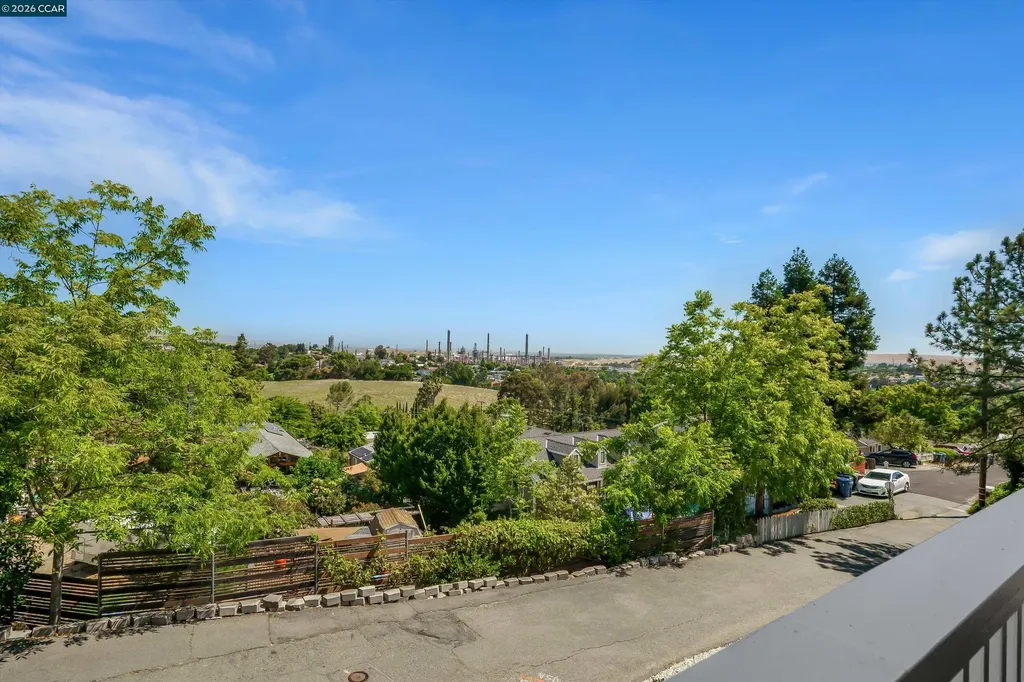 2271 Yale Street Martinez CA 94553