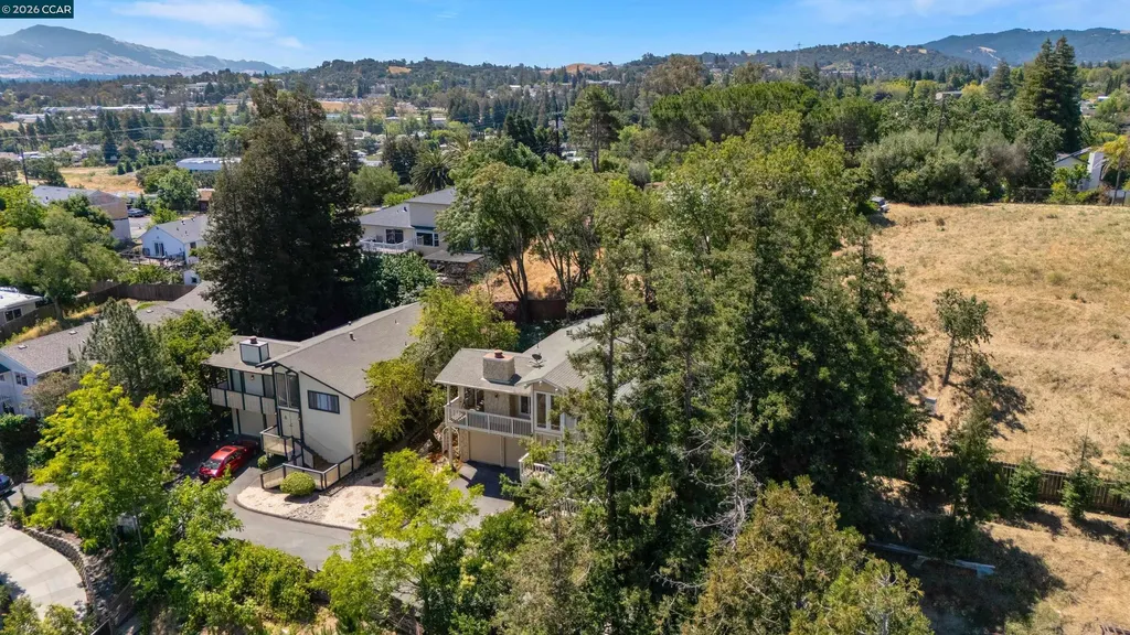 2271 Yale Street Martinez CA 94553