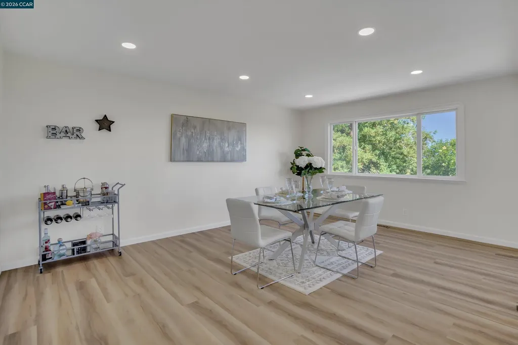 2271 Yale Street Martinez CA 94553