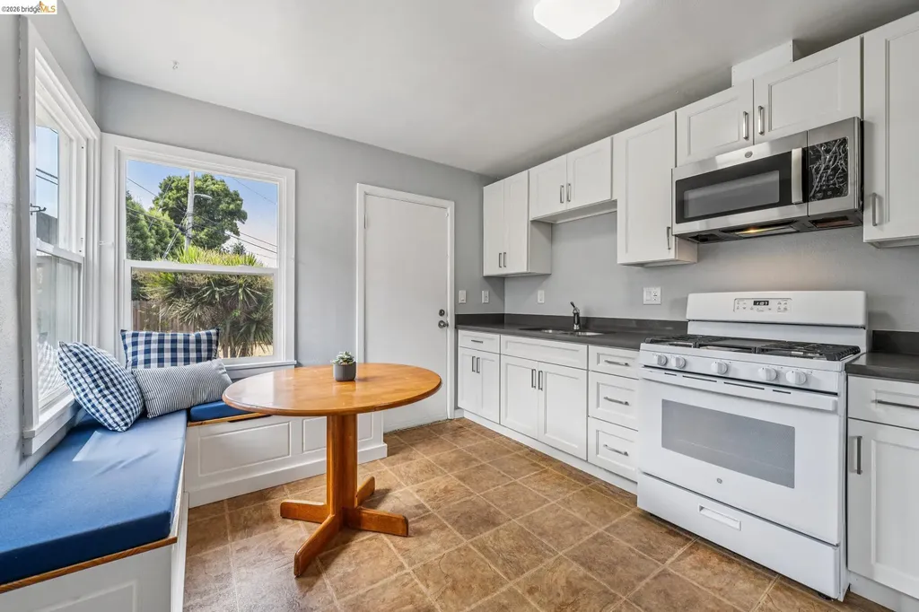 18 Bissell Avenue Richmond CA 94801