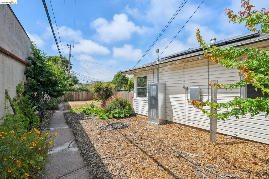 18 Bissell Avenue Richmond CA 94801