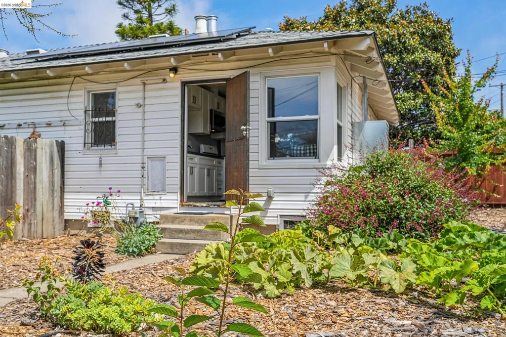 18 Bissell Avenue Richmond CA 94801