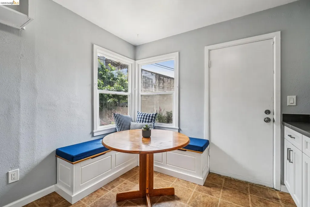 18 Bissell Avenue Richmond CA 94801