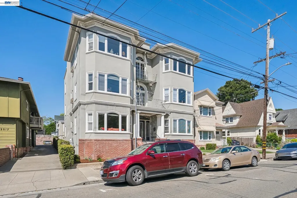 2021 Clinton Avenue Alameda CA 94501