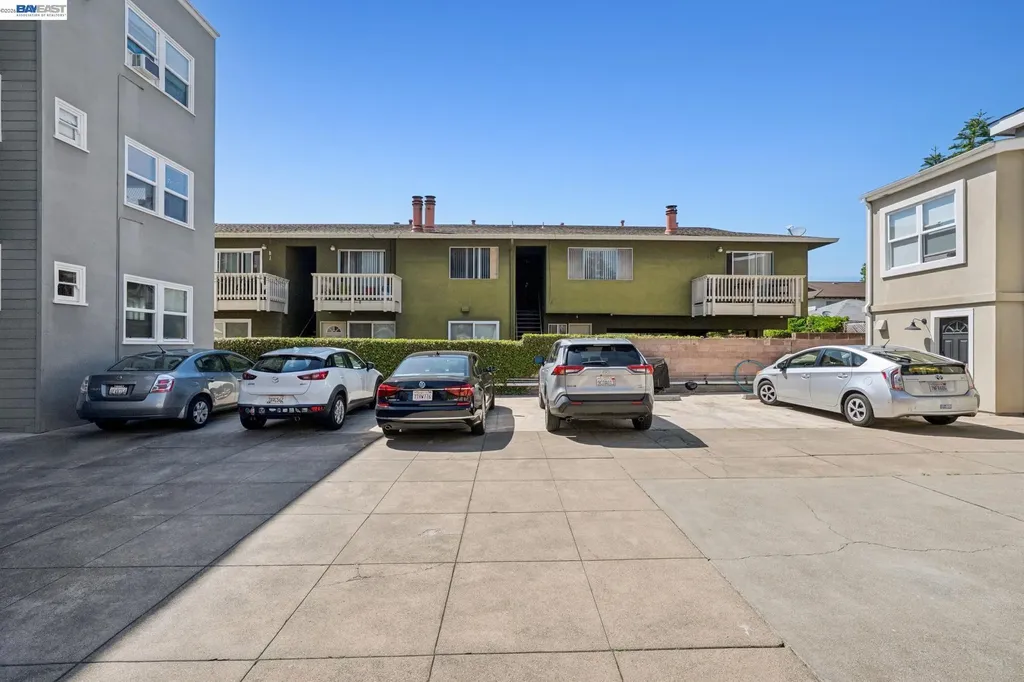 2021 Clinton Avenue Alameda CA 94501
