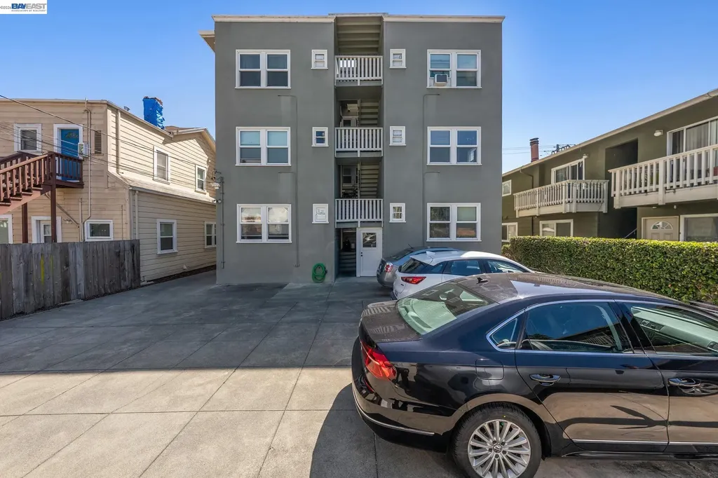 2021 Clinton Avenue Alameda CA 94501