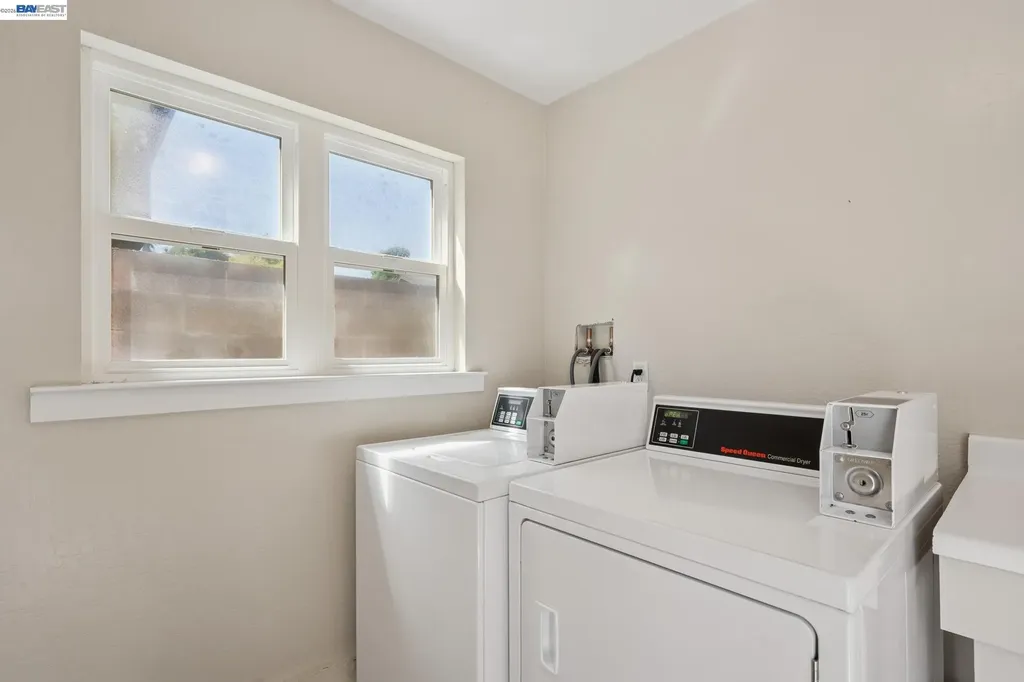 2021 Clinton Avenue Alameda CA 94501