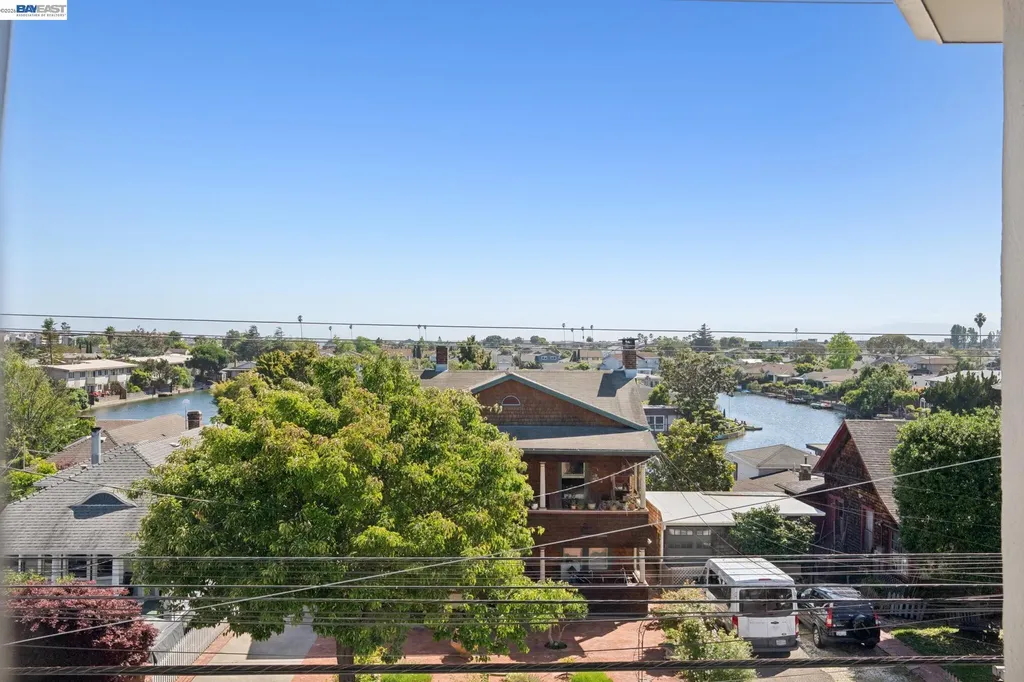 2021 Clinton Avenue Alameda CA 94501