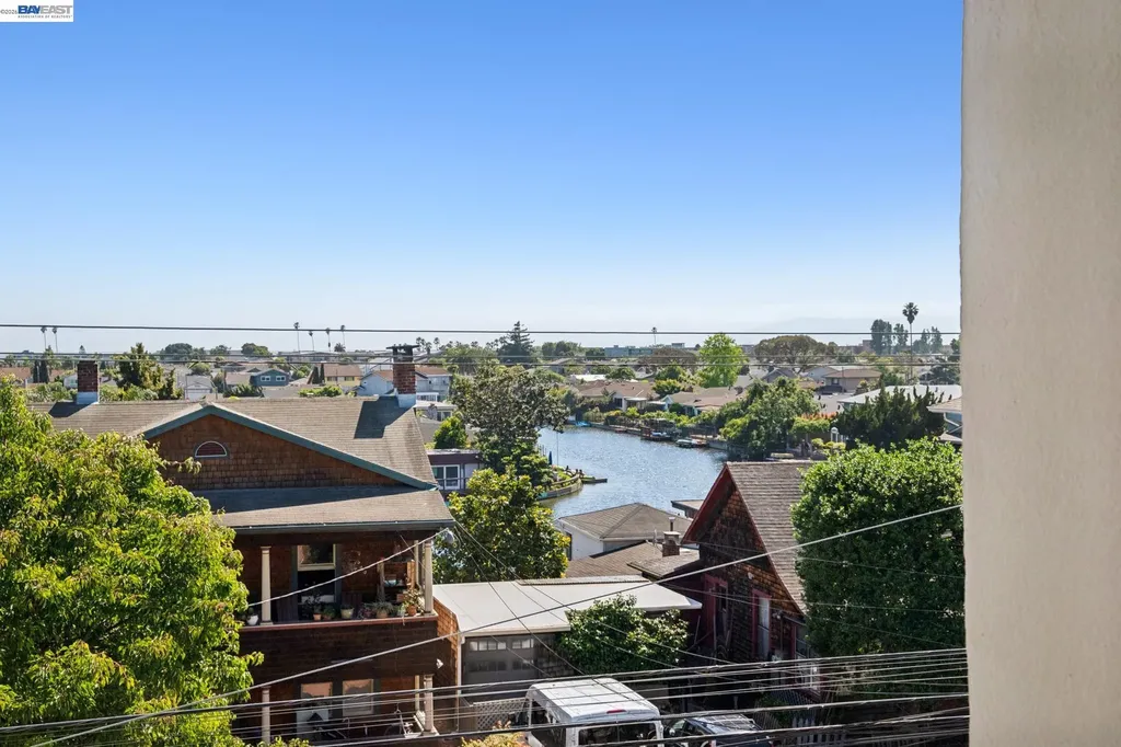 2021 Clinton Avenue Alameda CA 94501