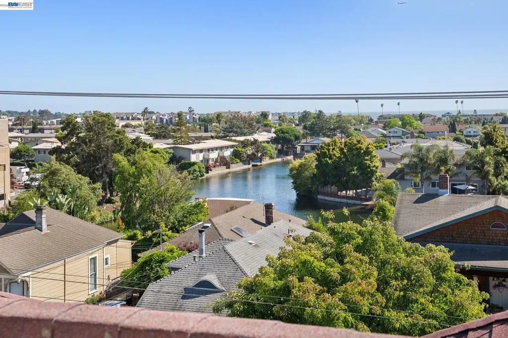 2021 Clinton Avenue Alameda CA 94501