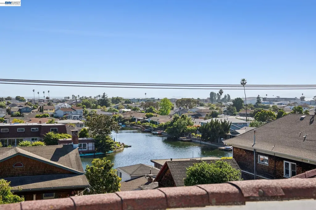 2021 Clinton Avenue Alameda CA 94501