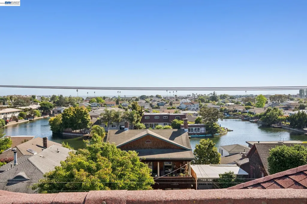 2021 Clinton Avenue Alameda CA 94501