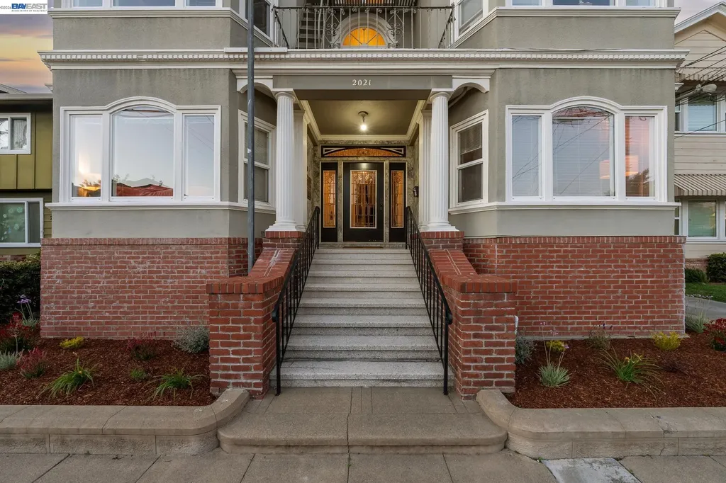 2021 Clinton Avenue Alameda CA 94501