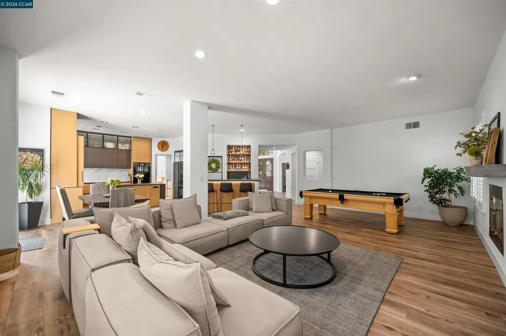 1020 Pebble Beach Drive Clayton CA 94517