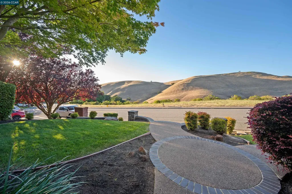 1020 Pebble Beach Drive Clayton CA 94517
