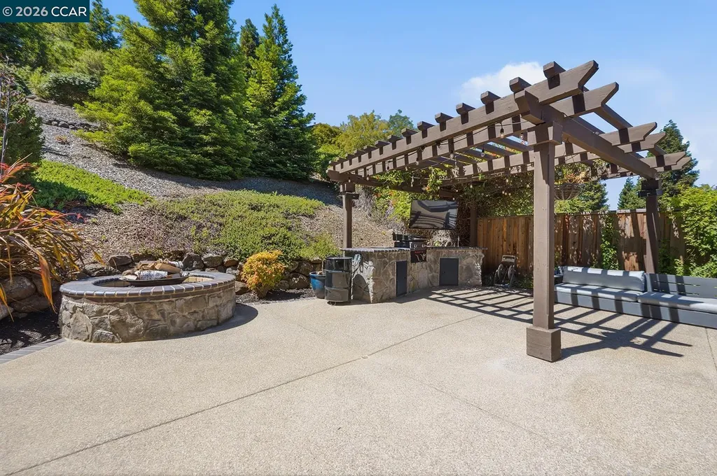1020 Pebble Beach Drive Clayton CA 94517