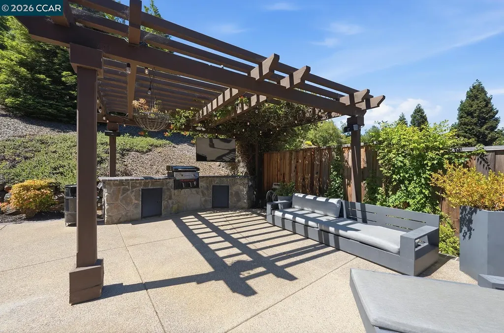 1020 Pebble Beach Drive Clayton CA 94517