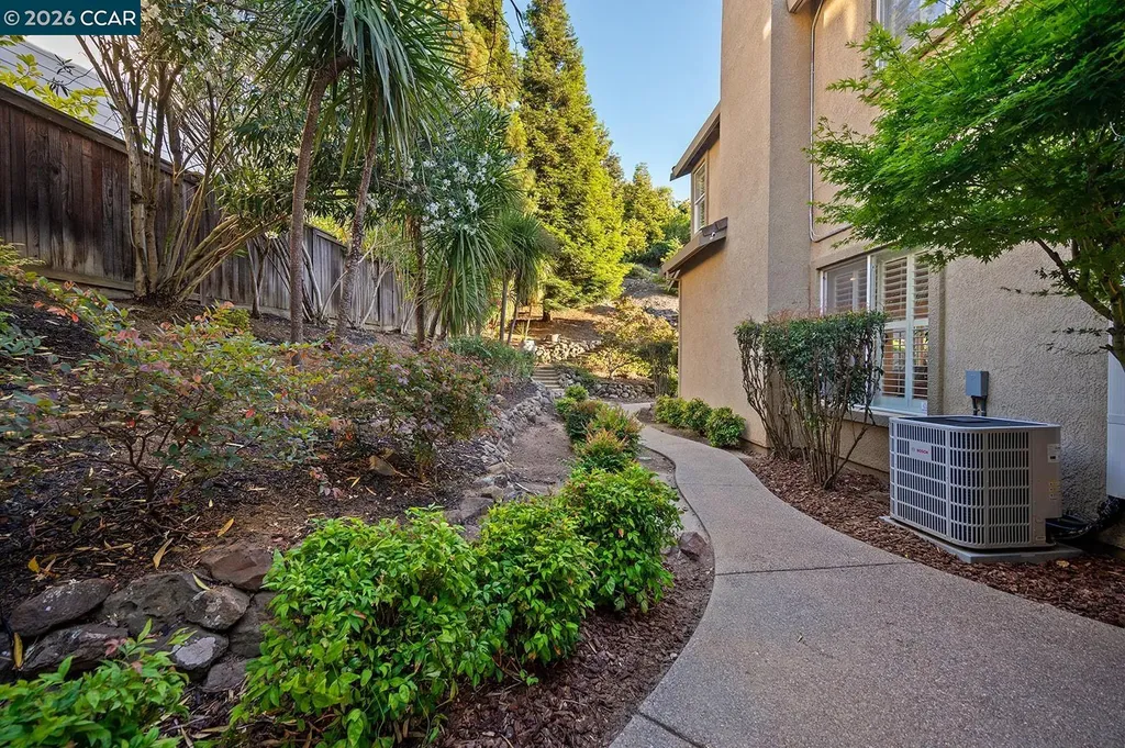 1020 Pebble Beach Drive Clayton CA 94517