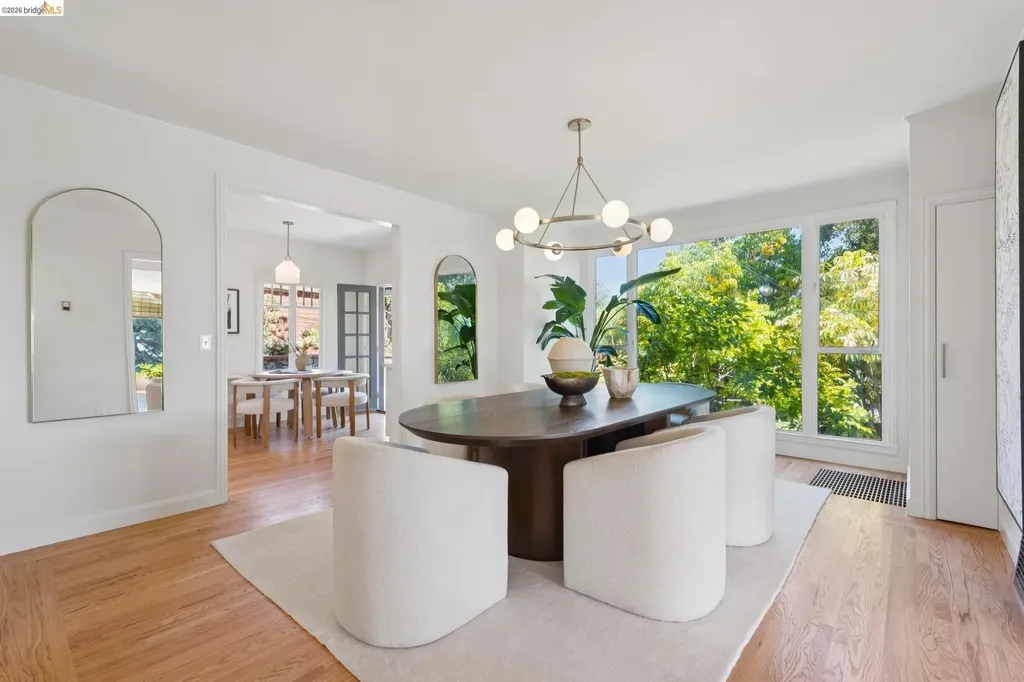 893 Glendome Circle Oakland CA 94602