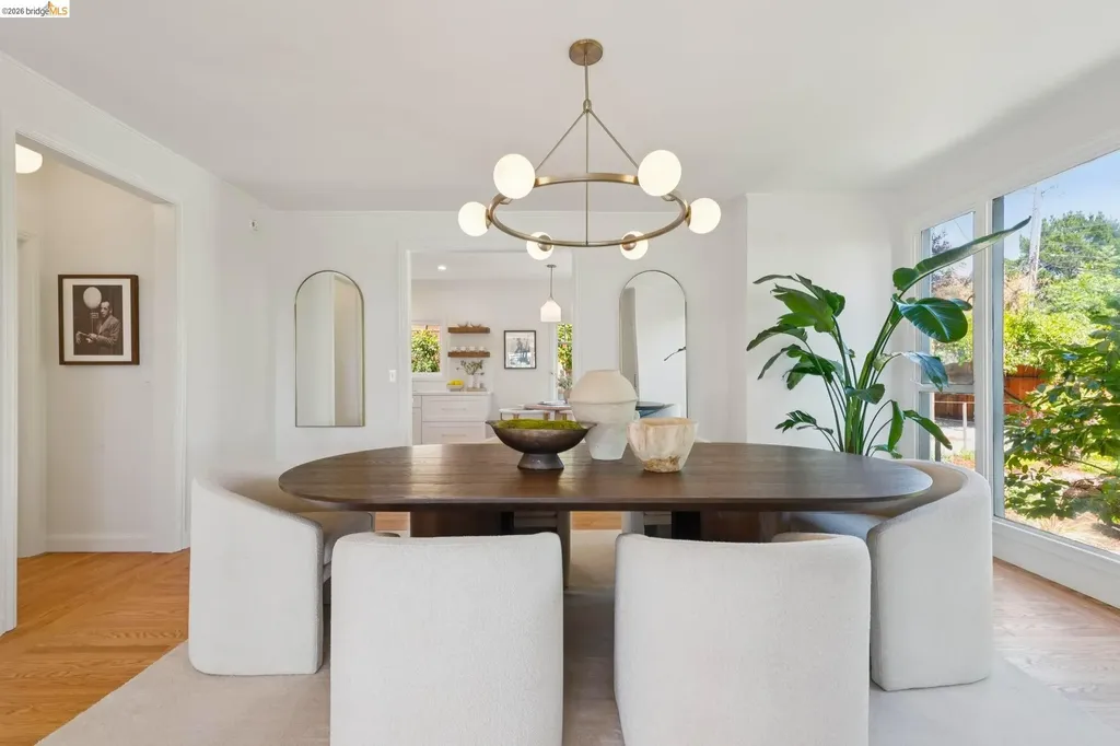 893 Glendome Circle Oakland CA 94602