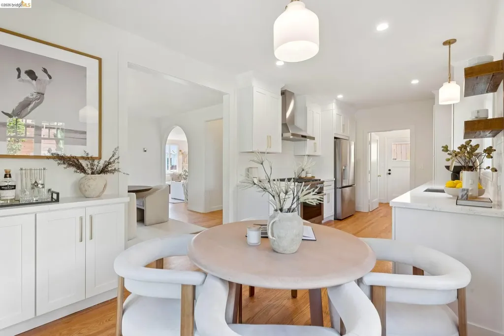 893 Glendome Circle Oakland CA 94602
