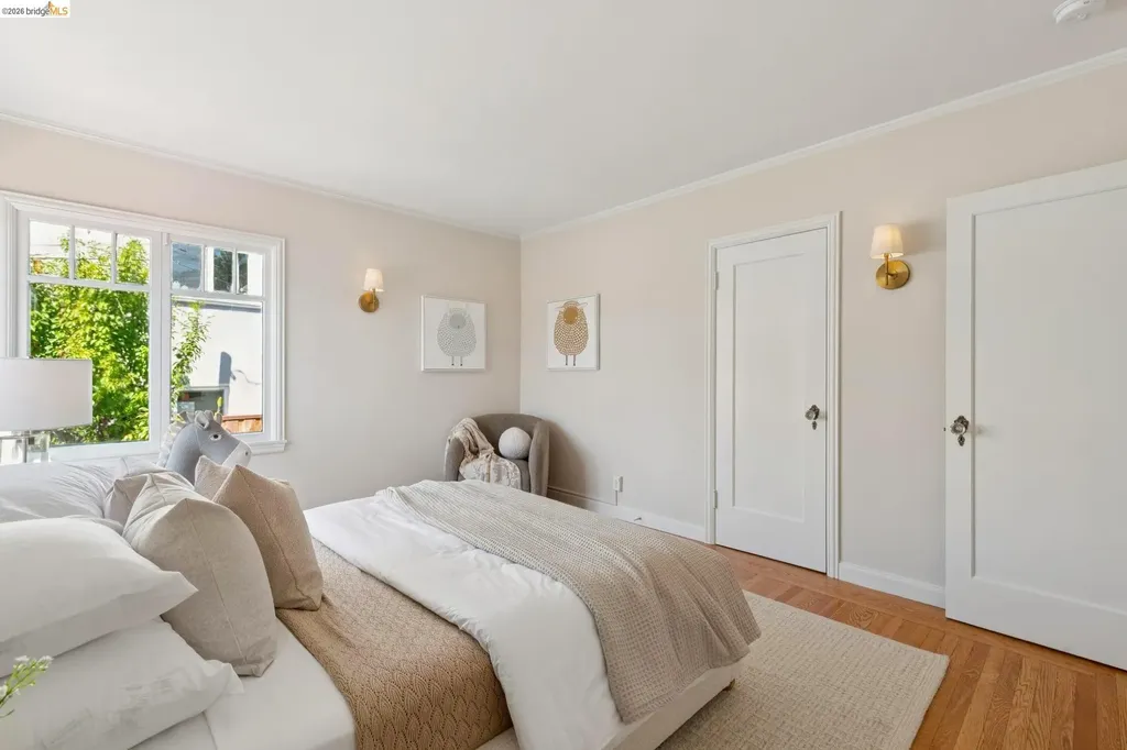 893 Glendome Circle Oakland CA 94602