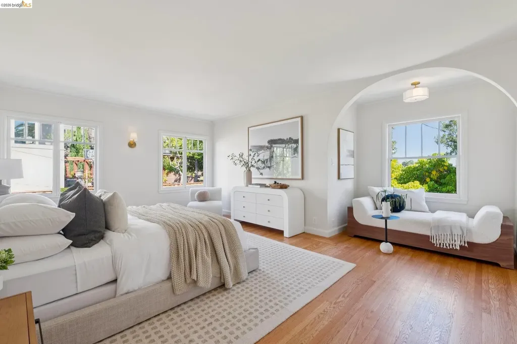 893 Glendome Circle Oakland CA 94602